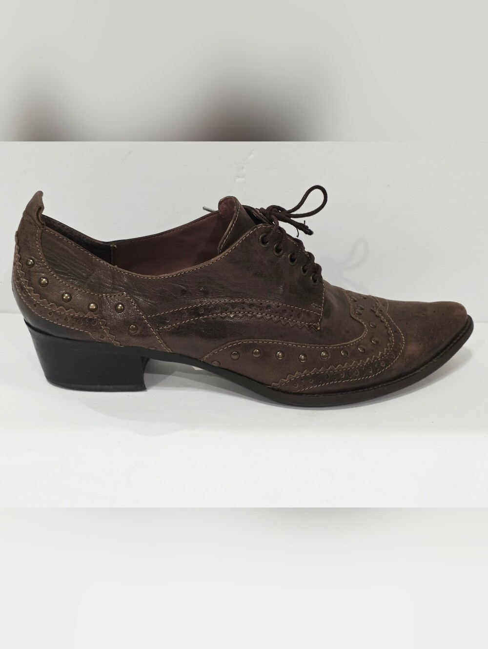 Bata BROWN TAUPE Leather Oxford Heel Studded Lace-Up Vintage Women 40 USA 9 Used